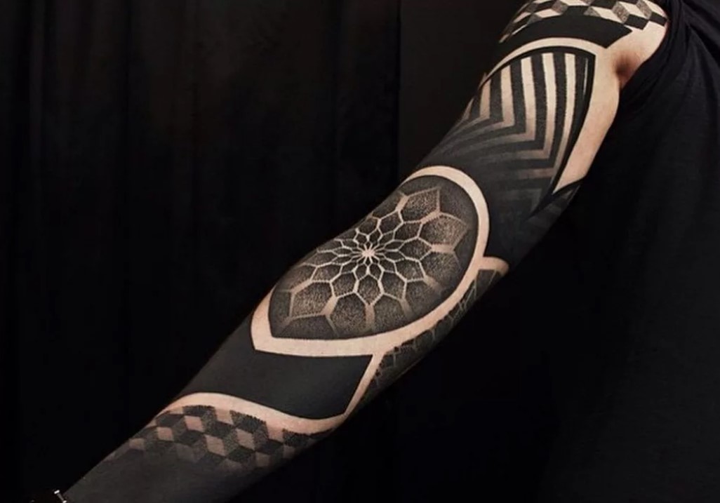 Detailed Steps for Proper Tattoo Aftercare (First Mention)